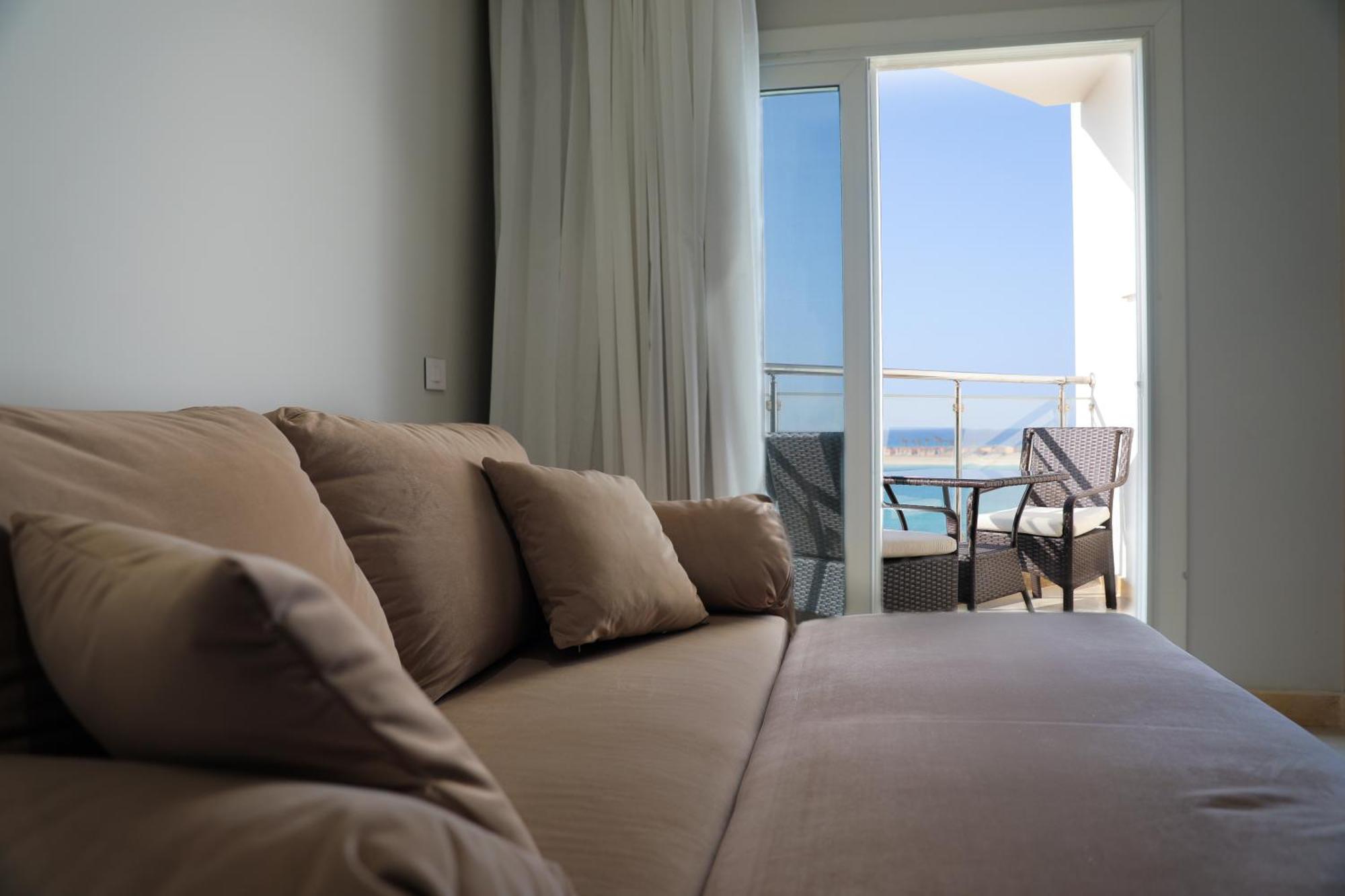 Triumph White Sands Hotel มาร์ซา เมทรูห์ ภายนอก รูปภาพ